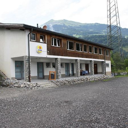Sporti Grusch Vandrarhem Exteriör bild
